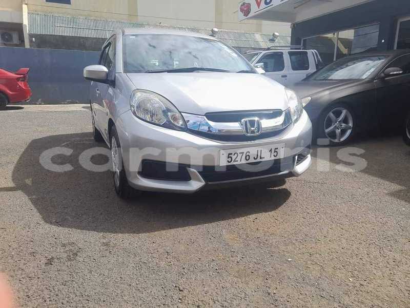 Big with watermark honda mobilio riviere du rempart district amaury 7878