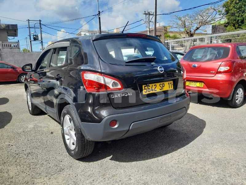 Big with watermark nissan qashqai pamplemousses district arsenal 7881