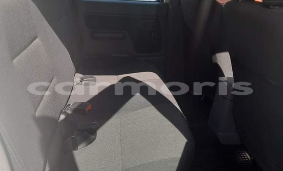 Buy Used Nissan NP 300 White Car in Amaury in Rivière du Rempart District Buy Used Nissan NP 300 White Car in Amaury in Rivière du Rempart District