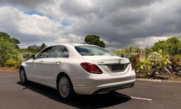 Buy Used Mercedes-Benz C–Class White Car in Amaury in Rivière du Rempart District Buy Used Mercedes-Benz C–Class White Car in Amaury in Rivière du Rempart District