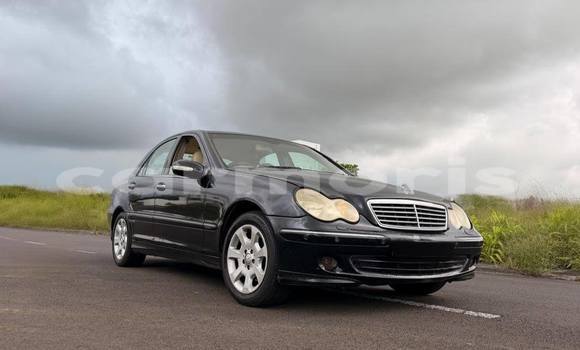 Buy Used Mercedes-Benz C–Class Black Car in Baie du Cap in Savanne District Buy Used Mercedes-Benz C–Class Black Car in Baie du Cap in Savanne District