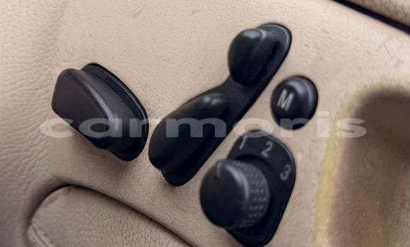 Buy Used Mercedes-Benz C–Class Black Car in Baie du Cap in Savanne District Buy Used Mercedes-Benz C–Class Black Car in Baie du Cap in Savanne District