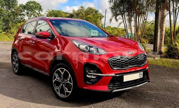 Buy Used Kia Sportage Red Car in Baie du Cap in Savanne District