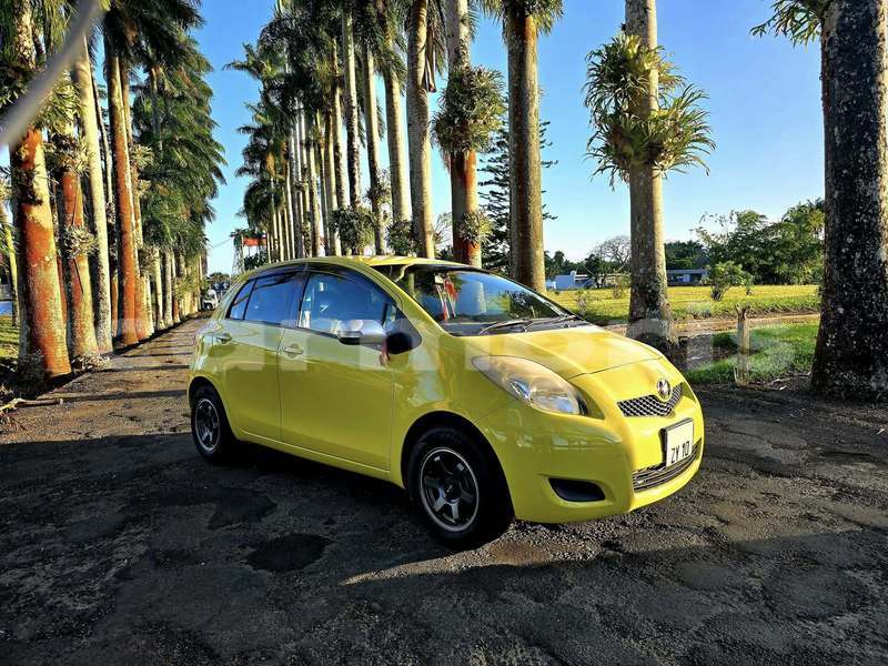 Big with watermark toyota vitz rodrigues baie malgache 7896