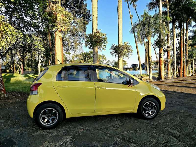 Big with watermark toyota vitz rodrigues baie malgache 7896