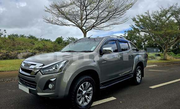 Buy Used Isuzu D–MAX Other Car in Baie Malgache in Rodrigues Buy Used Isuzu D–MAX Other Car in Baie Malgache in Rodrigues