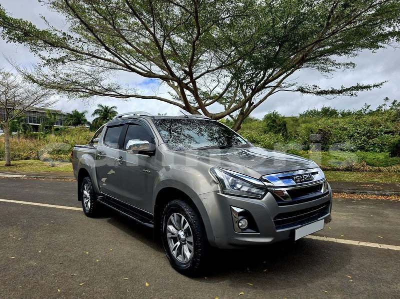 Big with watermark isuzu d max rodrigues baie malgache 7898