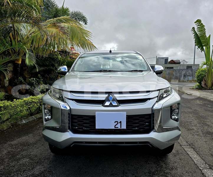 Big with watermark mitsubishi triton pamplemousses district arsenal 7901