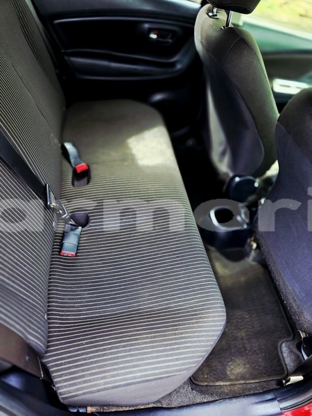 Big with watermark toyota vitz riviere du rempart district anse la raie 7906