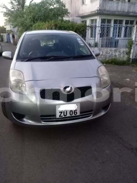 Big with watermark toyota vitz riviere du rempart district amaury 7919