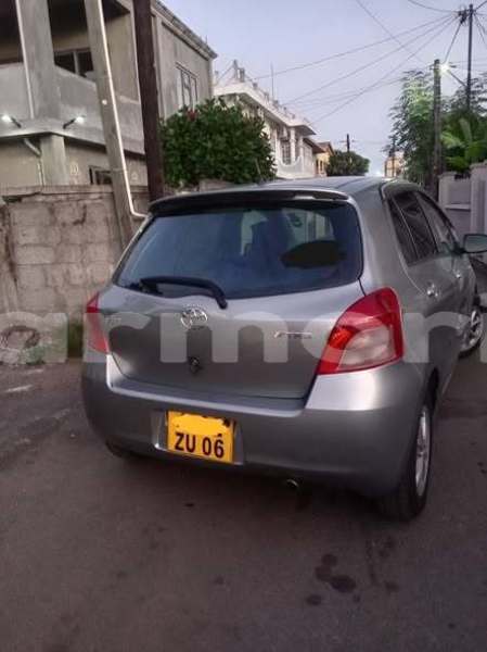 Big with watermark toyota vitz riviere du rempart district amaury 7919