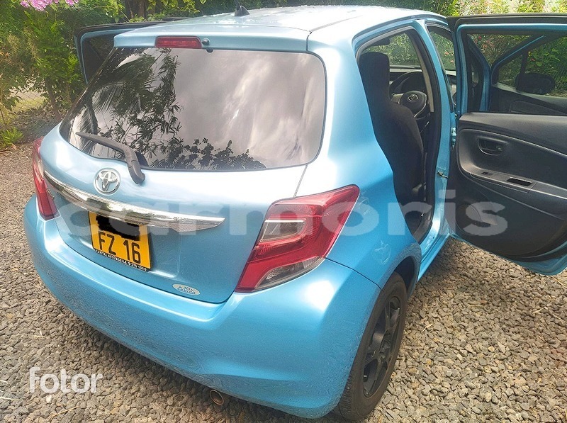 Big with watermark toyota vitz flacq sebastopol 7933