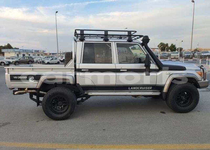 Big with watermark toyota land cruiser pamplempousses d epinay 7937