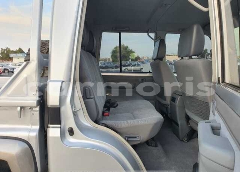 Big with watermark toyota land cruiser pamplempousses d epinay 7937