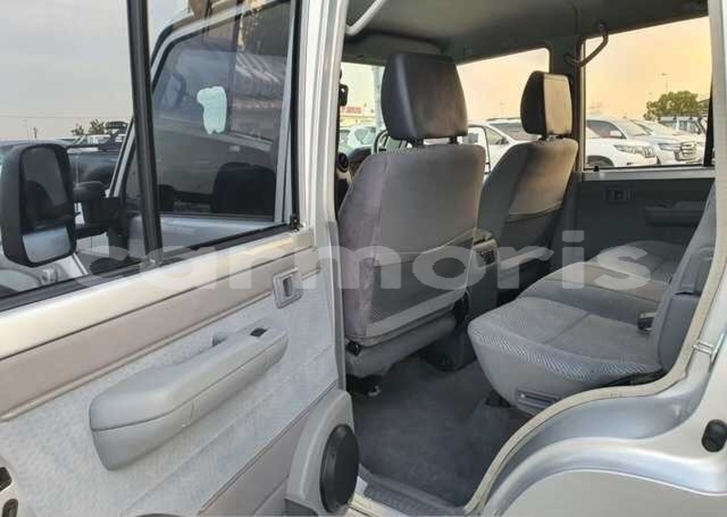 Big with watermark toyota land cruiser pamplempousses d epinay 7937