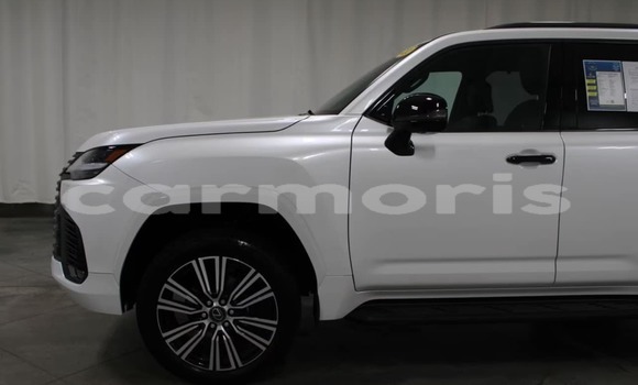 Buy Used Lexus LX White Car in Centre de Flacq in Flacq District Buy Used Lexus LX White Car in Centre de Flacq in Flacq District