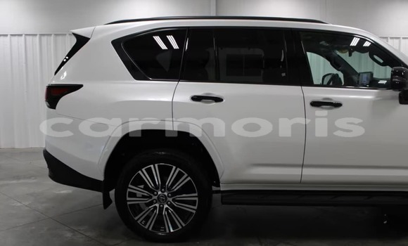 Buy Used Lexus LX White Car in Centre de Flacq in Flacq District Buy Used Lexus LX White Car in Centre de Flacq in Flacq District