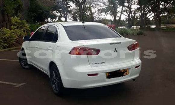 Buy Used Mitsubishi Lancer White Car in Port Louis in Port Louis District Buy Used Mitsubishi Lancer White Car in Port Louis in Port Louis District