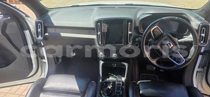 Big with watermark volvo xc40 black river district bambous 7940