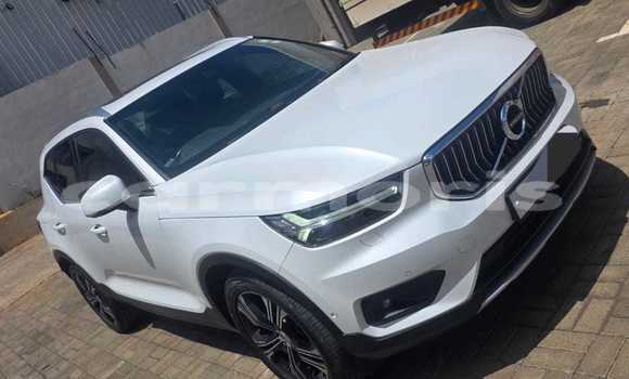 Buy Used Volvo XC40 White Car in Bambous in Black River District Buy Used Volvo XC40 White Car in Bambous in Black River District