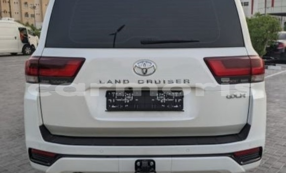 Buy Used Toyota Land Cruiser White Car in Plaines des Papayes in Pamplempousses Buy Used Toyota Land Cruiser White Car in Plaines des Papayes in Pamplempousses