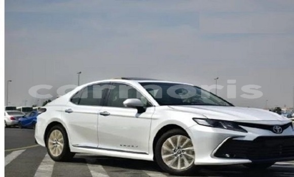 Buy Used Toyota Camry White Car in Port Louis in Port Louis District Buy Used Toyota Camry White Car in Port Louis in Port Louis District