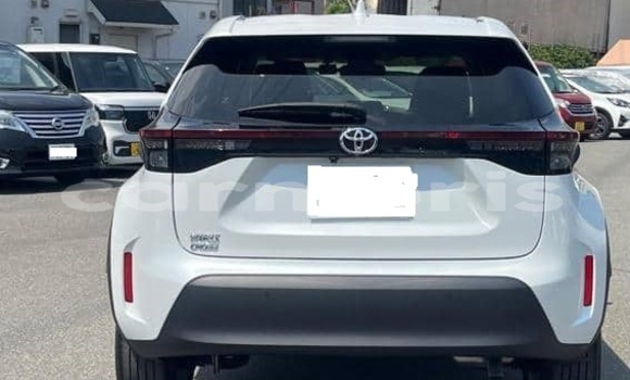 Buy Used Toyota Yaris White Car in Bel Air in Flacq Buy Used Toyota Yaris White Car in Bel Air in Flacq
