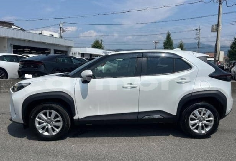 Big with watermark toyota yaris flacq bel air 7958