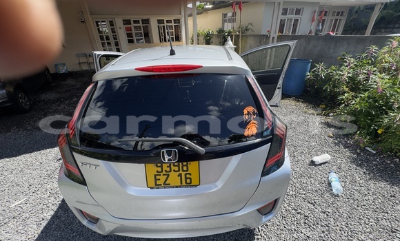 Buy Used Honda fit Other Car in Quatre Bornes in Plaines Wilhems District Buy Used Honda fit Other Car in Quatre Bornes in Plaines Wilhems District