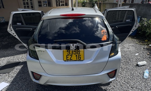 Buy Used Honda fit Other Car in Quatre Bornes in Plaines Wilhems District Buy Used Honda fit Other Car in Quatre Bornes in Plaines Wilhems District