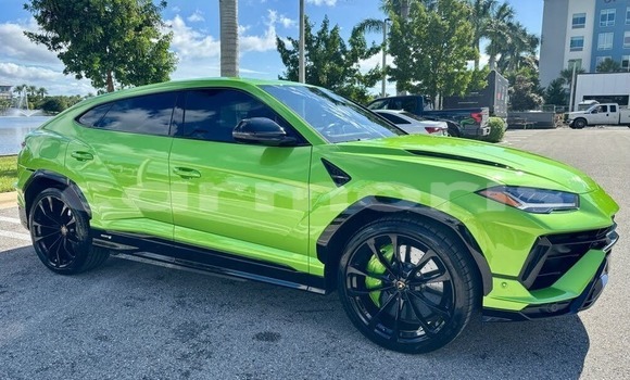 Buy Used Lamborghini Urus Green Car in Amitié–Gokhoola in Rivière du Rempart District
