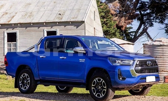 Buy Used Toyota Hilux White Car in Bananes in Grand Port District Buy Used Toyota Hilux White Car in Bananes in Grand Port District