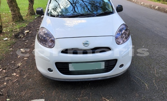 Buy Used Nissan Micra White Car in Vacoas–Phoenix in Plaines Wilhems District