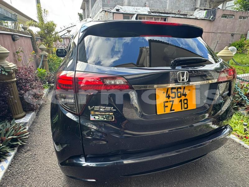 Big with watermark honda vezel moka moka 7972