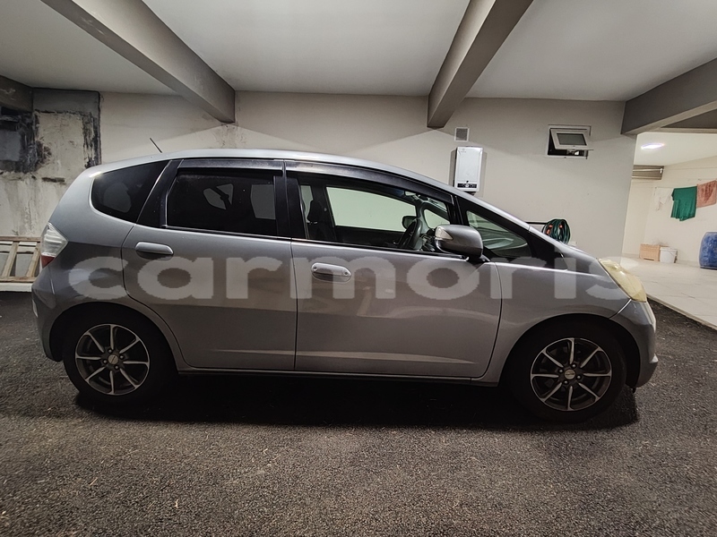 Big with watermark honda fit moka moka 7973