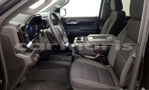 Buy Used Chevrolet Silverado Black Car in Bel Air in Flacq Buy Used Chevrolet Silverado Black Car in Bel Air in Flacq