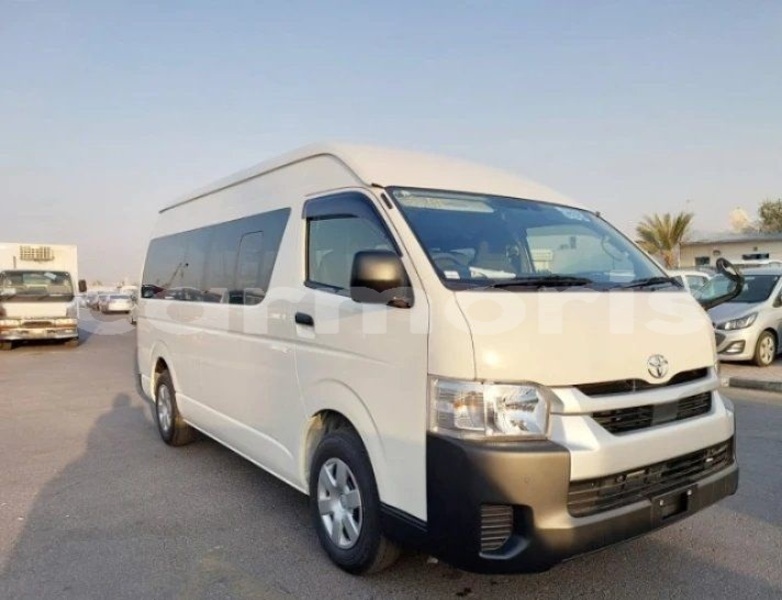 Big with watermark toyota hiace flacq bel air 7976