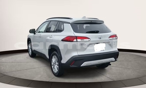 Buy Used Toyota Corolla Cross White Car in Bel Air in Flacq Buy Used Toyota Corolla Cross White Car in Bel Air in Flacq