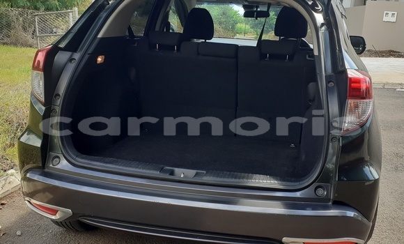 Buy Used Honda vezel Green Car in Bambous in Black River District Buy Used Honda vezel Green Car in Bambous in Black River District