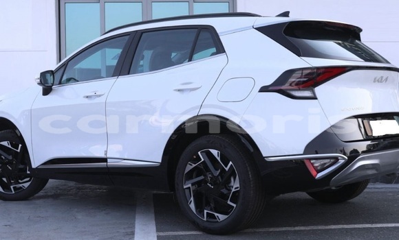 Buy Used Kia Sportage White Car in Bel Ombre in Savanne Buy Used Kia Sportage White Car in Bel Ombre in Savanne