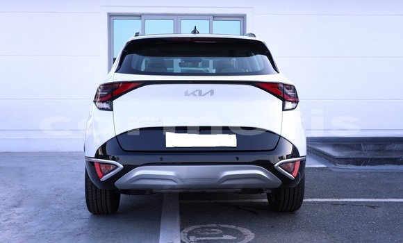 Buy Used Kia Sportage White Car in Bel Ombre in Savanne Buy Used Kia Sportage White Car in Bel Ombre in Savanne
