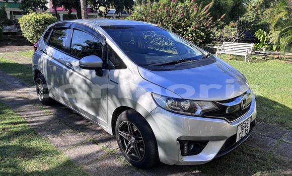 Buy Used Honda fit Silver Car in Anse La Raie in Rivière du Rempart District Buy Used Honda fit Silver Car in Anse La Raie in Rivière du Rempart District