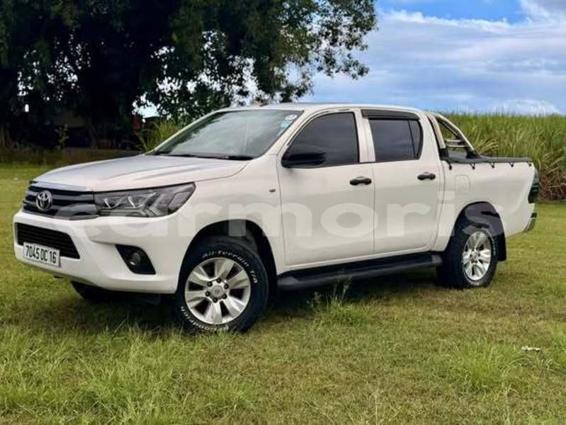 Big with watermark toyota hilux port louis district port louis 7995