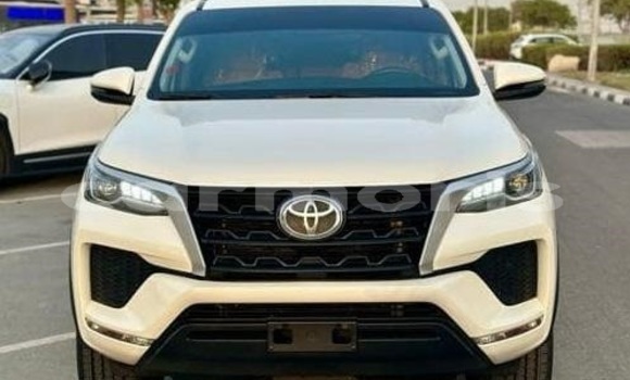 Buy Used Toyota Fortuner White Car in Bel Air in Flacq Buy Used Toyota Fortuner White Car in Bel Air in Flacq