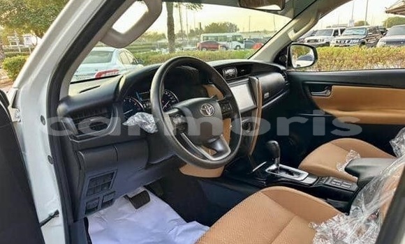 Buy Used Toyota Fortuner White Car in Bel Air in Flacq Buy Used Toyota Fortuner White Car in Bel Air in Flacq