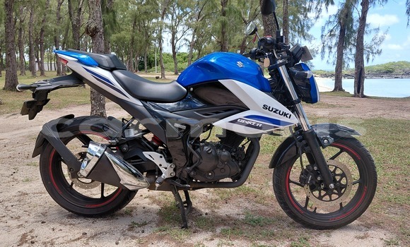 Buy Used Suzuki GSX Blue Bike in Grand Baie–Montagne Goyaves in Rodrigues Buy Used Suzuki GSX Blue Bike in Grand Baie–Montagne Goyaves in Rodrigues