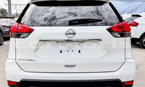 Buy Used Nissan X–Trail White Car in Bel Ombre in Savanne Buy Used Nissan X–Trail White Car in Bel Ombre in Savanne
