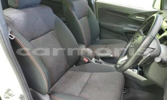 Buy Used Honda fit White Car in Bel Ombre in Savanne Buy Used Honda fit White Car in Bel Ombre in Savanne