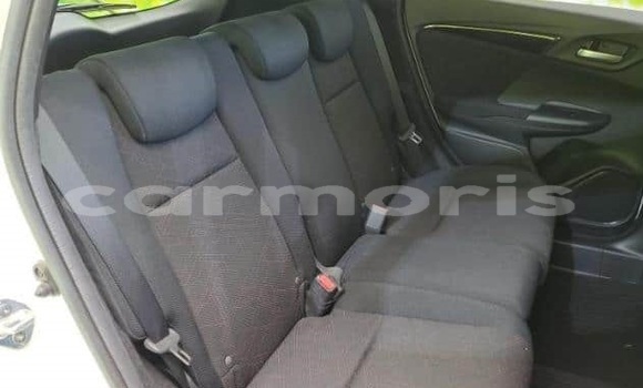 Buy Used Honda fit White Car in Bel Ombre in Savanne Buy Used Honda fit White Car in Bel Ombre in Savanne