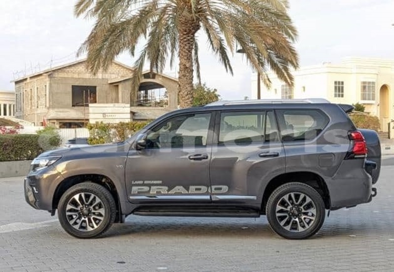 Big with watermark toyota land cruiser prado flacq bel air 8028